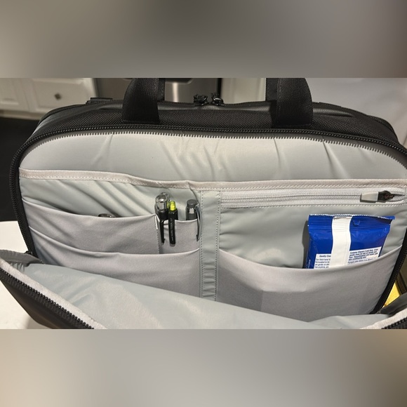 AER Tech Brief - unisex - Picture 4 of 8